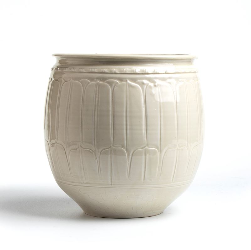 Piccola giara decorata con petali sovrapposti in ceramica Dingyao