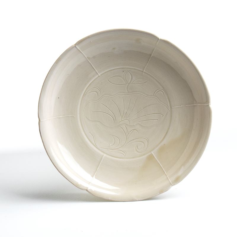Piatto Dingyao con elegante decorazione