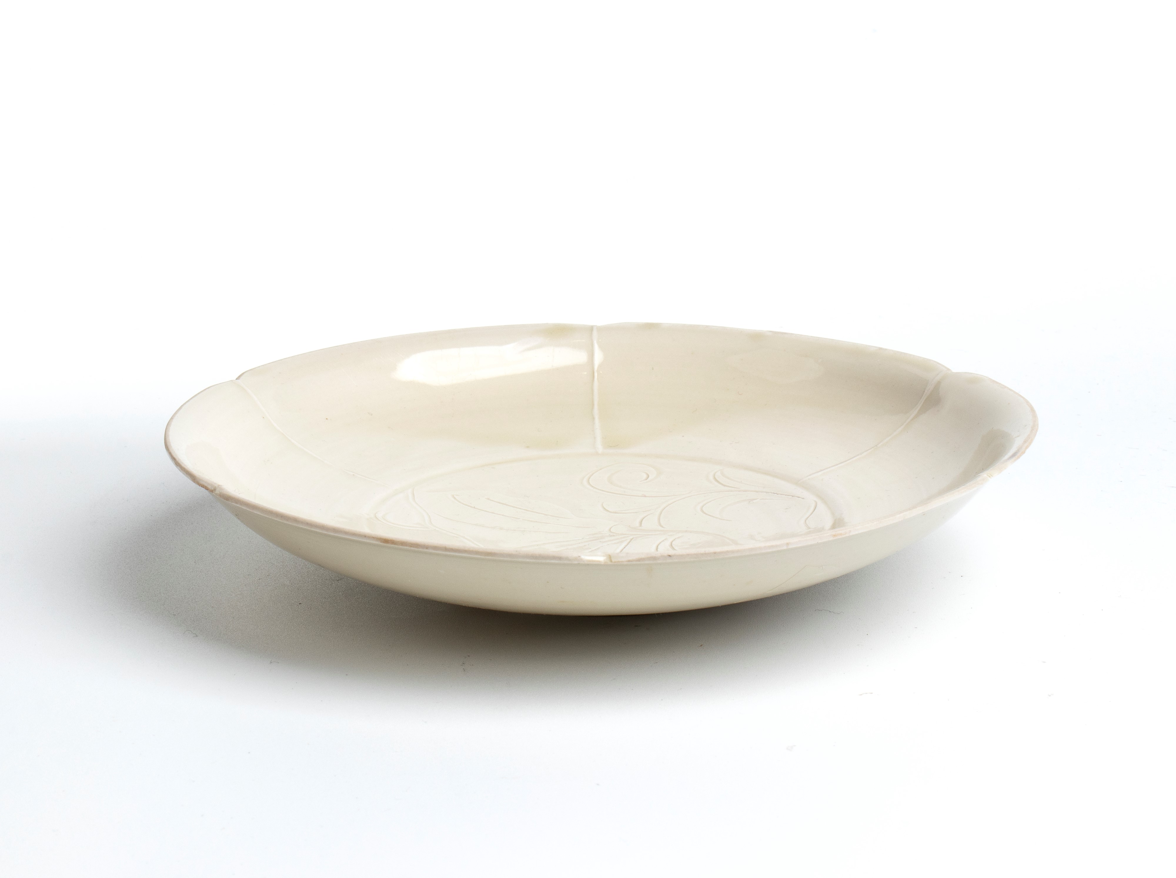 Piatto Dingyao con elegante decorazione