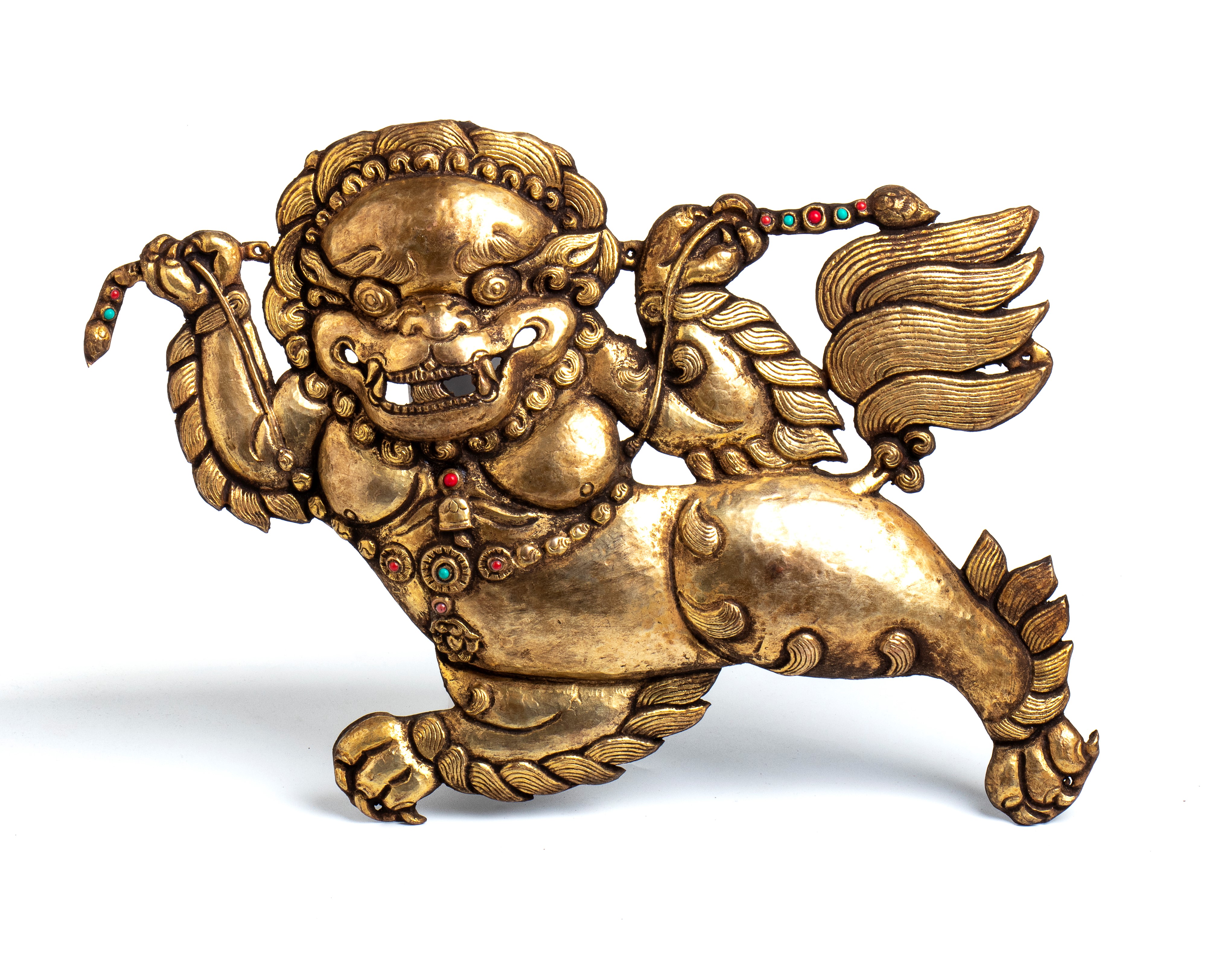 Coppia di leoni in rame sbalzato repoussé