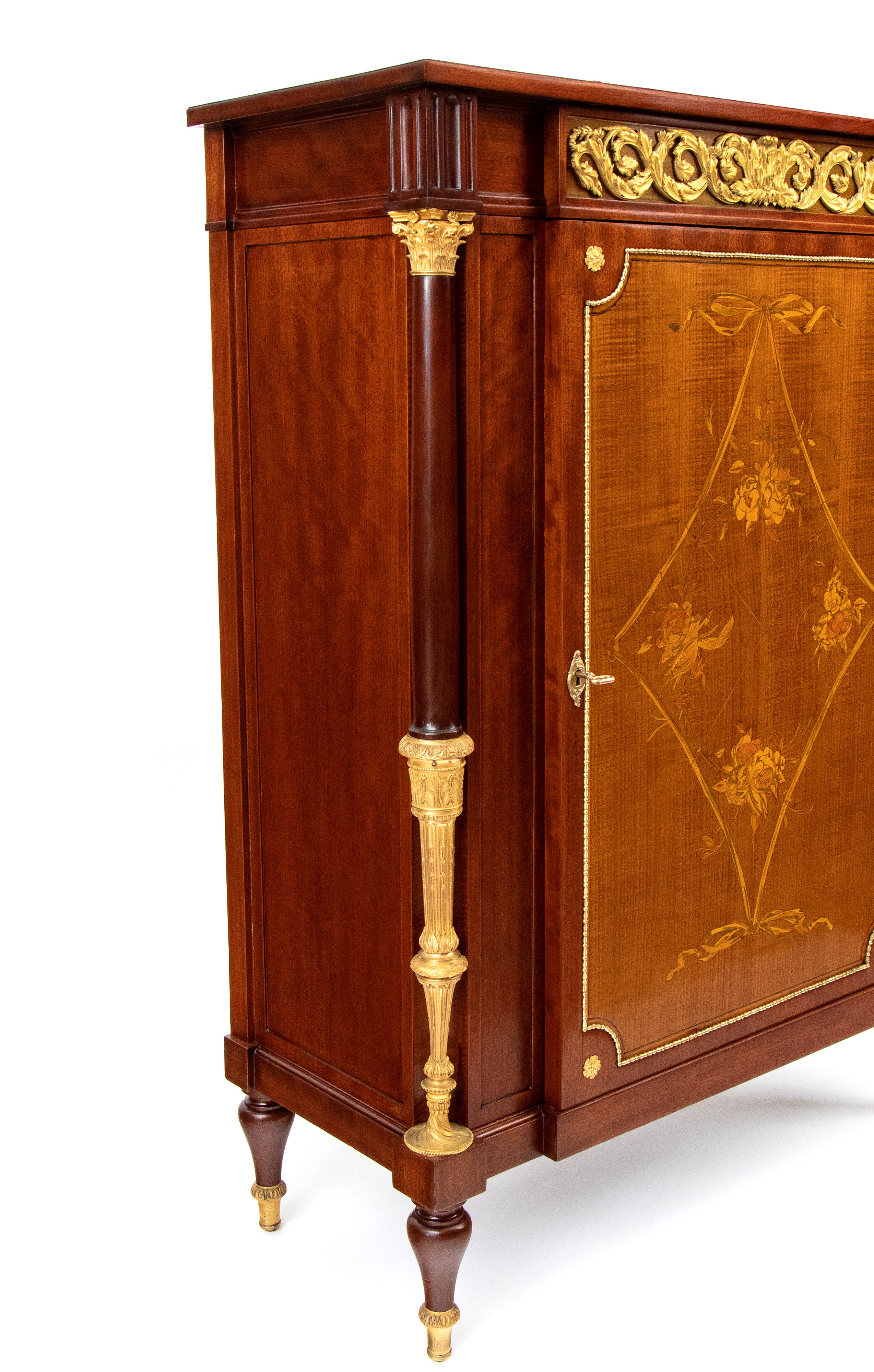 Mobile francese in mogano in stile Luigi XVI