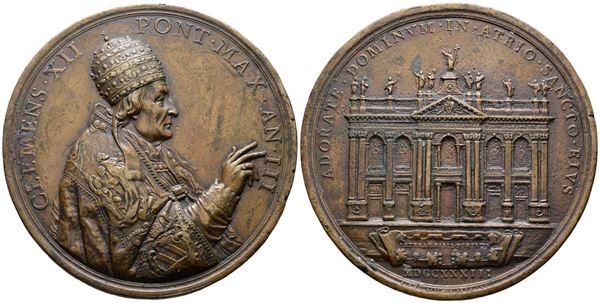 STATO PONTIFICIO. Clemente XII (1730-1740). Medaglia 1733 III per il nuovo portico della basilica lateranense. Ae; 71,50mm