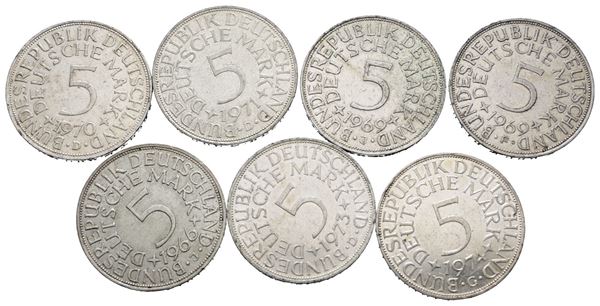 GERMANIA. Lotto di 7 monete da 5 marchi in argento. Date e conservazioni varie. KM 112; Ag