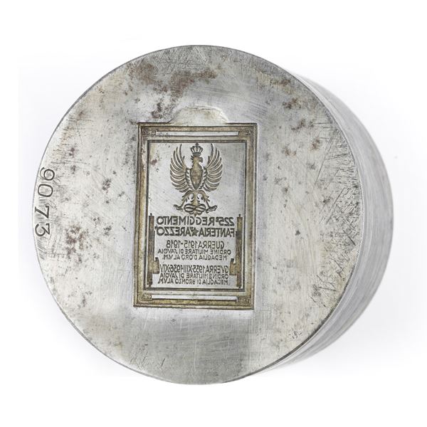 C - MILITARI 225ø REGGIMENTO FANTERIA AREZZO  GUERRA 1915-1918 ORDINE MILITARE DI SAVOIA MEFAGLIA D'ORO AL V.M. GUERRA 1935 XIII 1936 XIV ORDINE MILITARE DI SAVOIA MEDAGLIA DI BRONZO AL V.M. 67 X 49