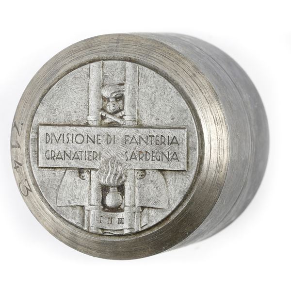 P -  MILITARI  DIVISIONE DI FANTERIA GRANATIERI DI SARDEGNA I II III 40 X 42
