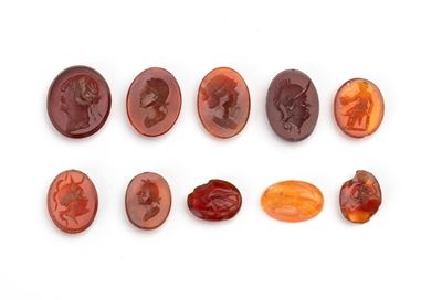Intagli in agata corniola, lotto di 10 elementi, XIX secolo