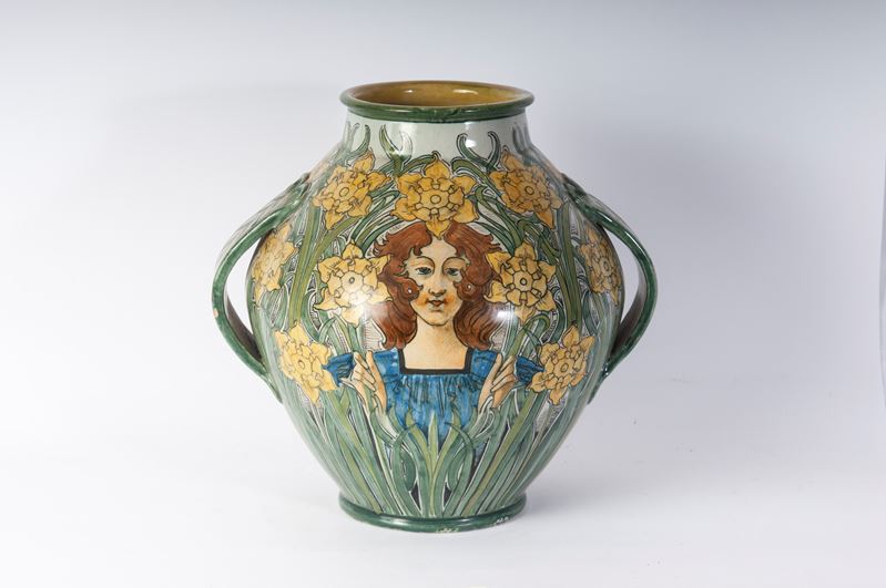 Vaso biansato in ceramica policroma