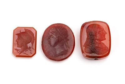 Intagli in corniola, Soggetti classicheggianti (XIX secolo), lotto di 3 pezzi