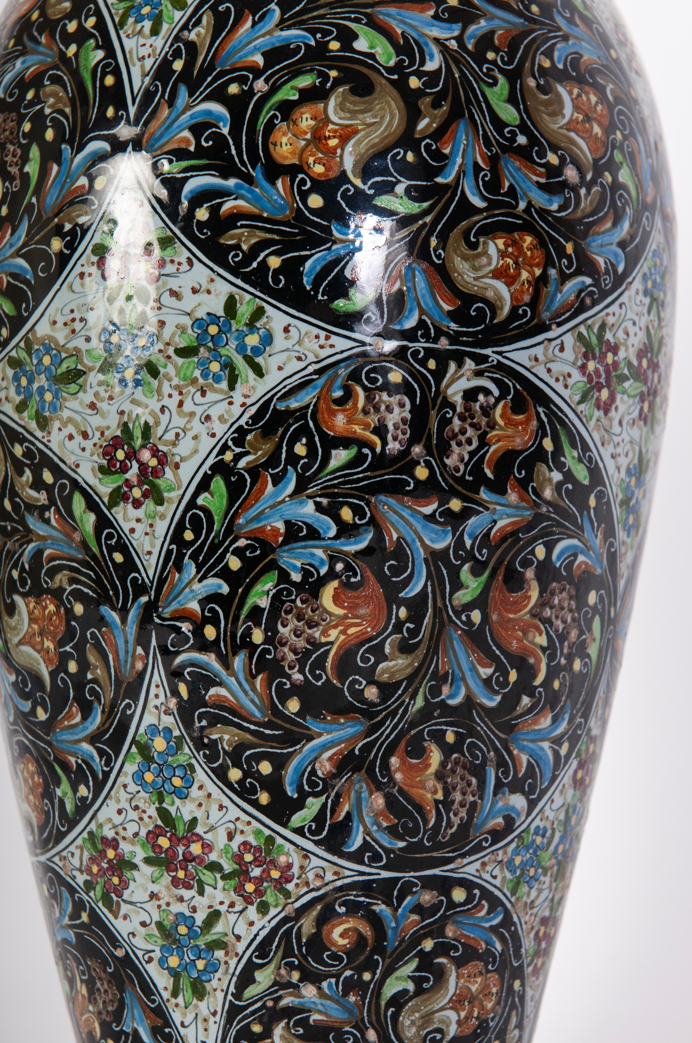 Vaso a fuso in ceramica policroma