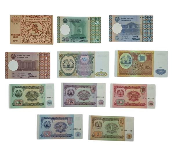 TAGIKISTAN. Lotto di 11 banconote. Date, tagli e conservazioni varie.