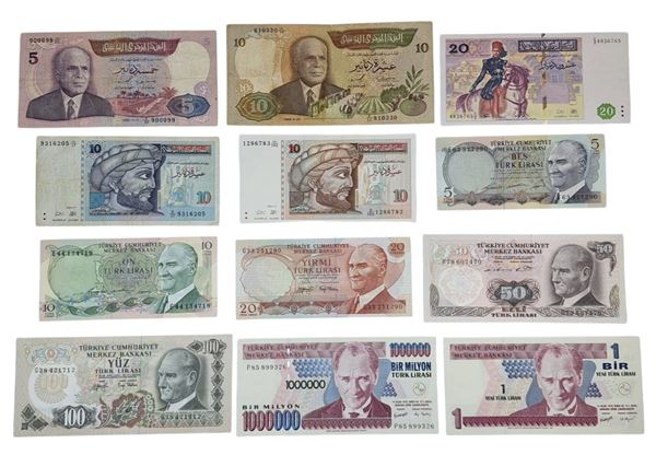 TUNISIA E TURCHIA. Lotto di 12 banconote. Date, tagli e conservazioni varie.