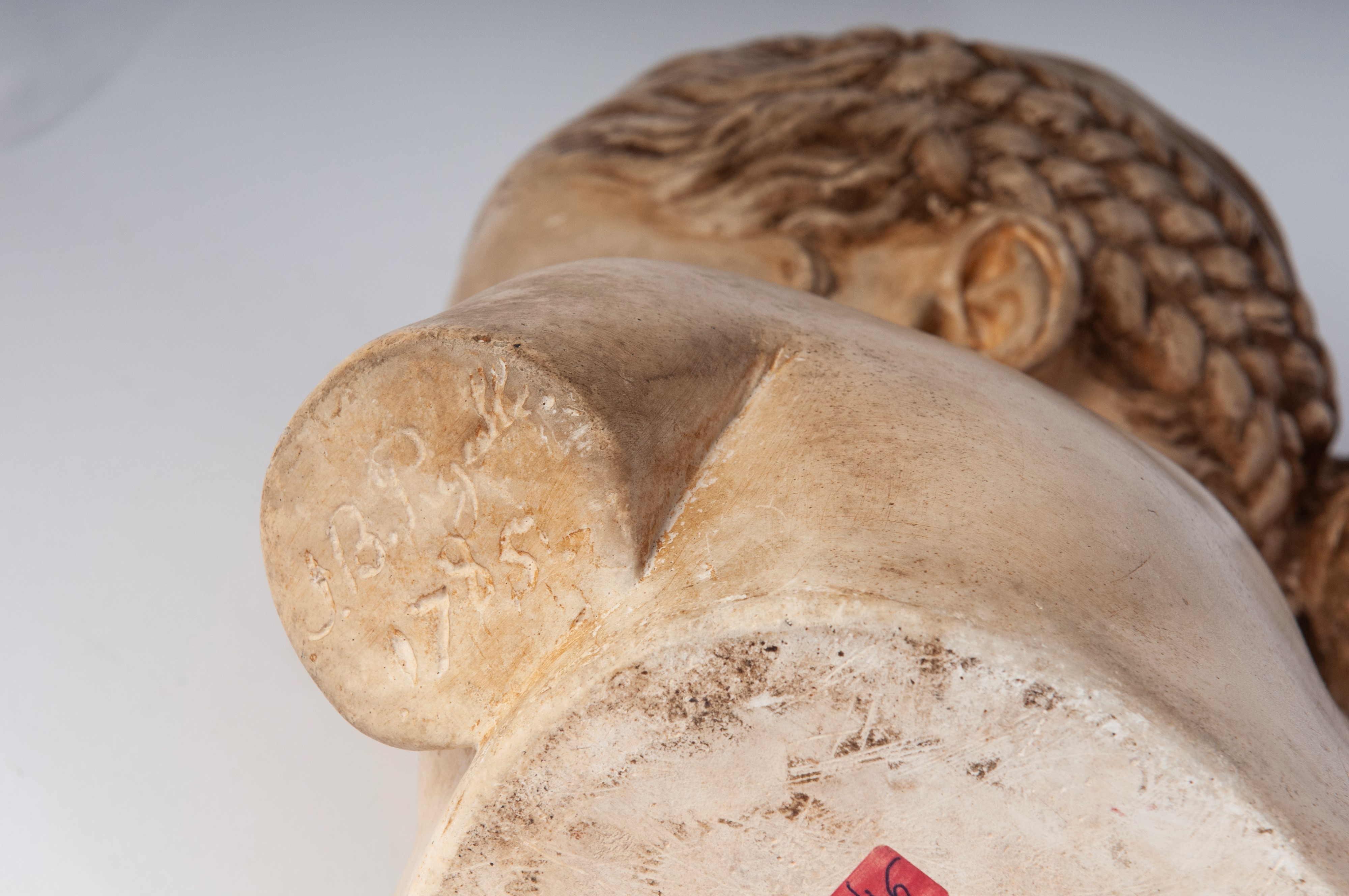 J.B. Pigalle, Busto di fanciulla, calco in gesso, inizi XX secolo