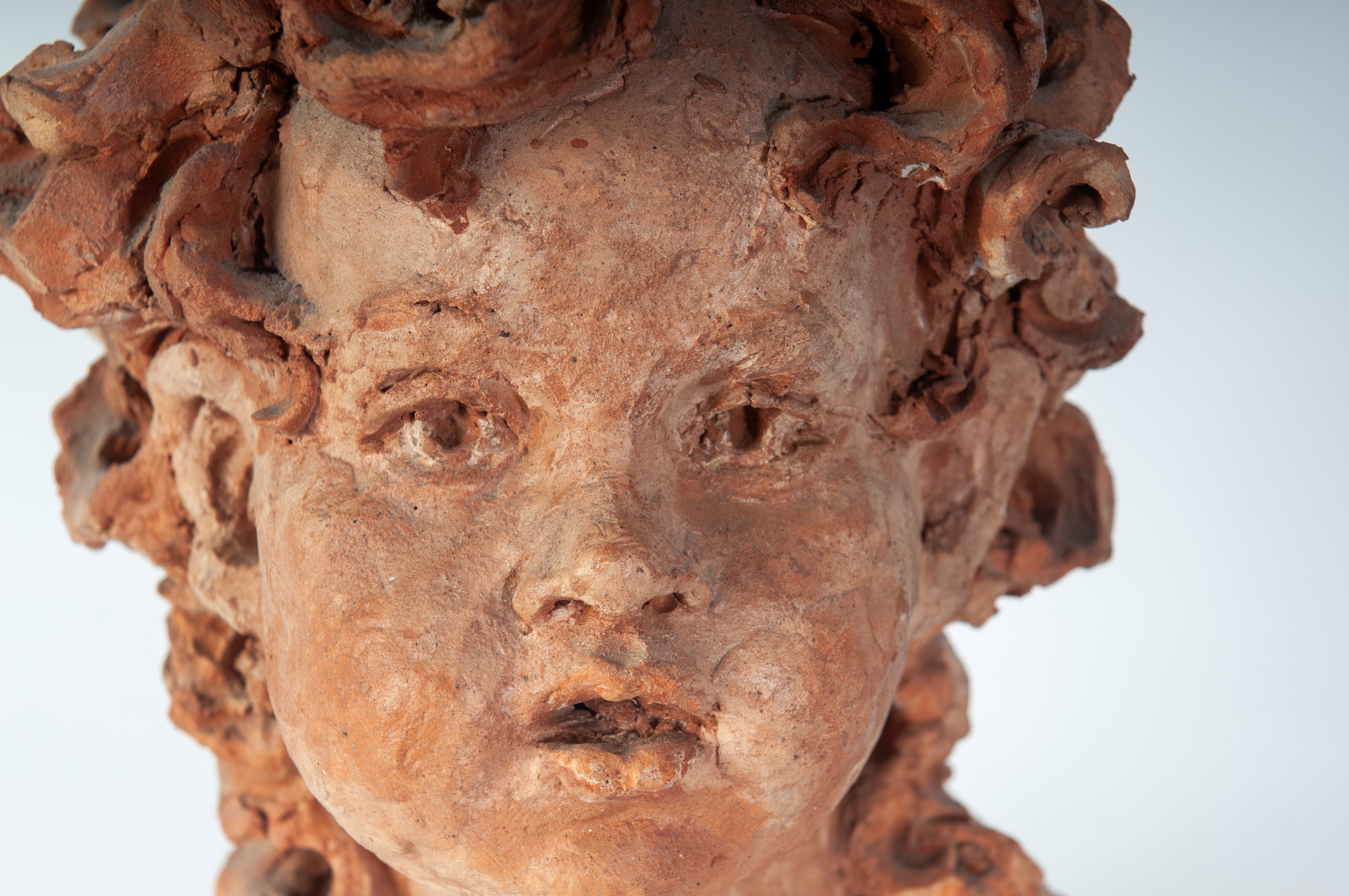 Busta di fanciulla, terracotta, prima metà XX secolo
