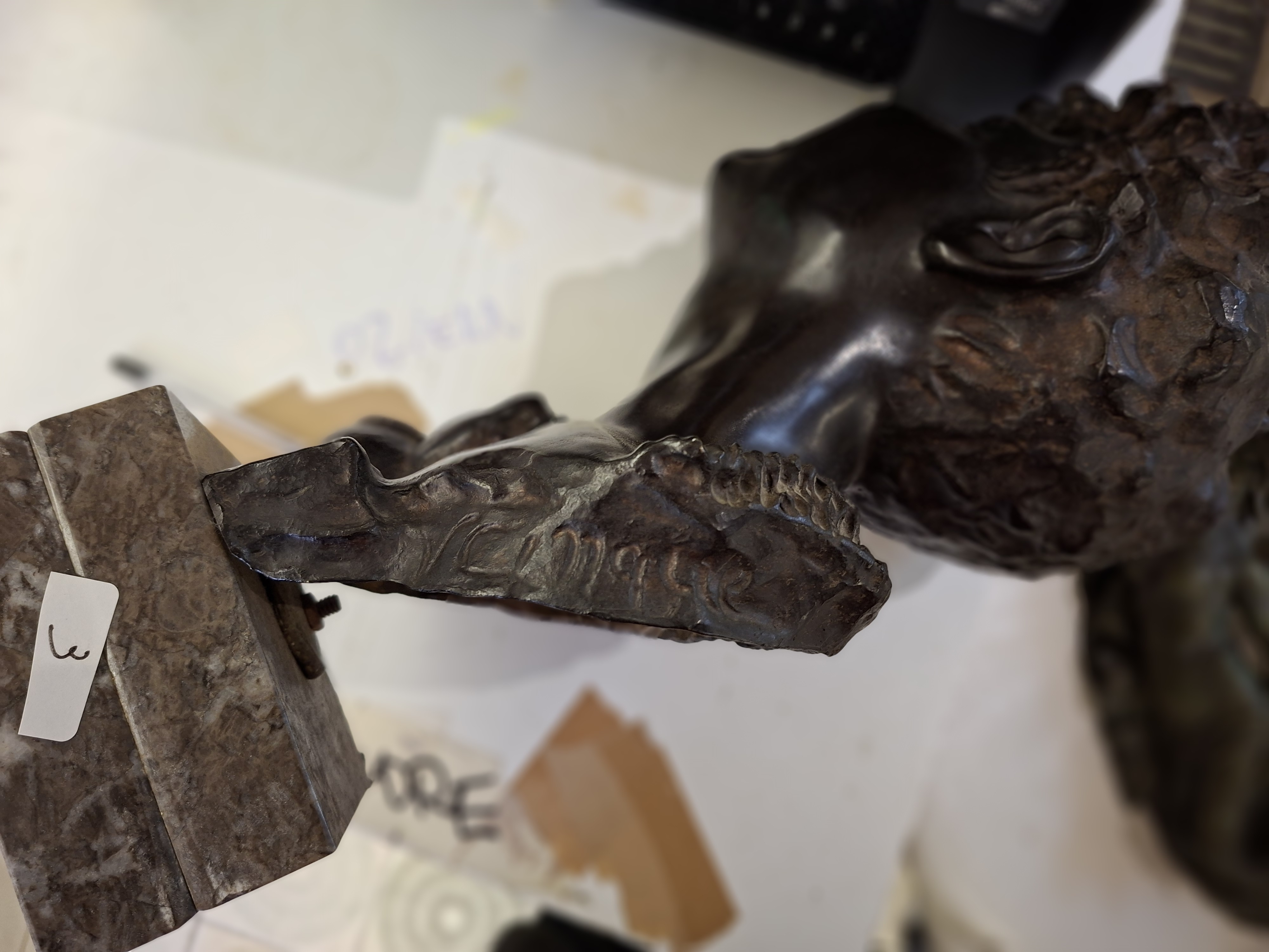 Testa di scugnizzo, scultura a tutto tondo