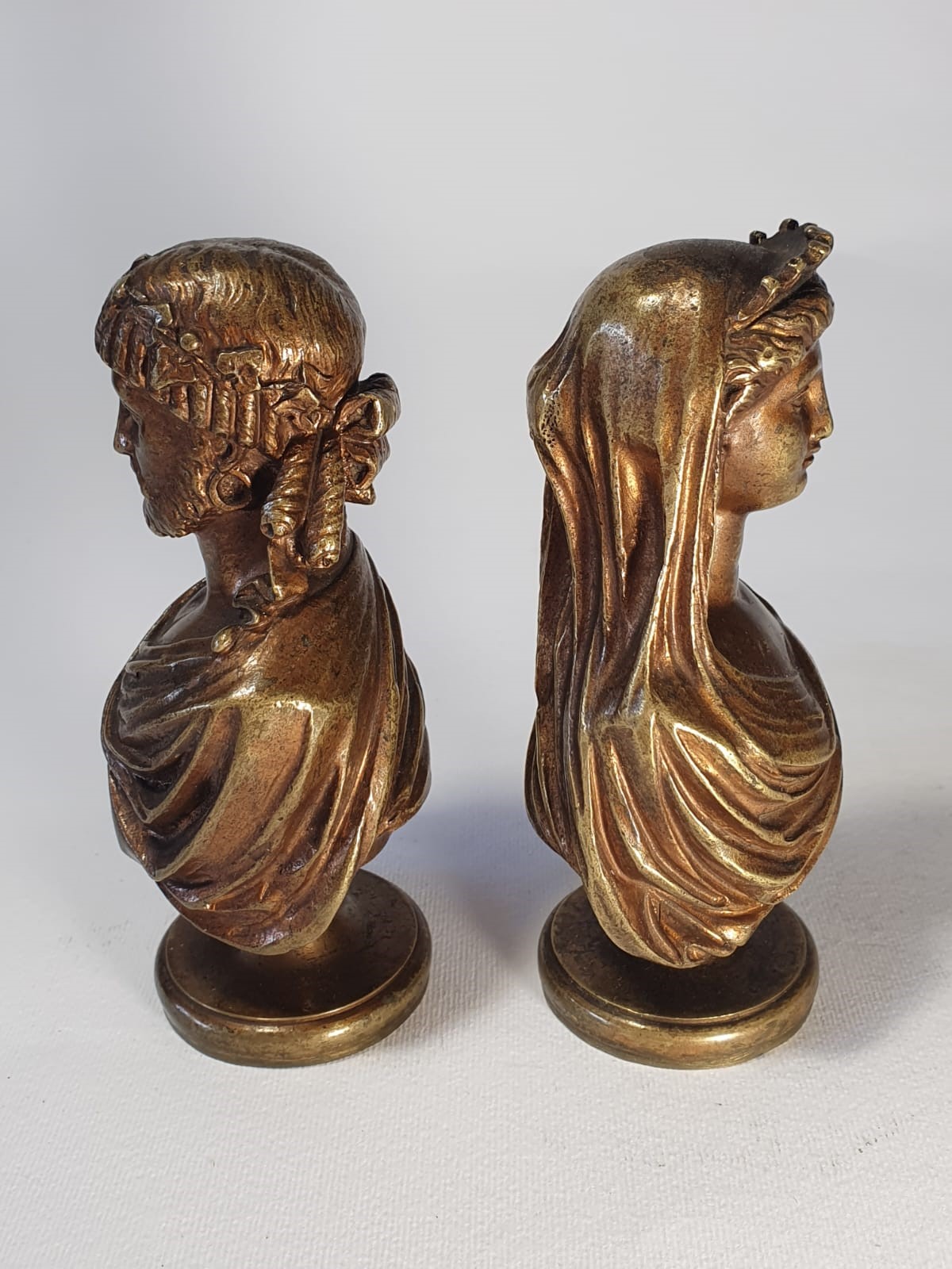 Busti di imperatore e imperatrice