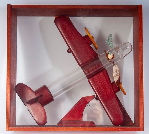 Bottiglia in vetro a forma aeroplano