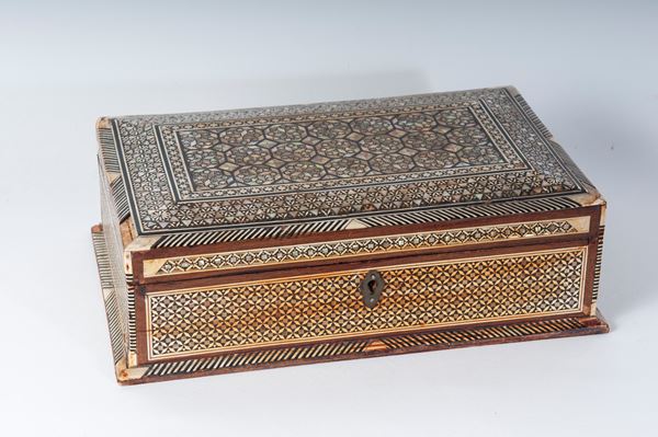 Rectangular wooden box