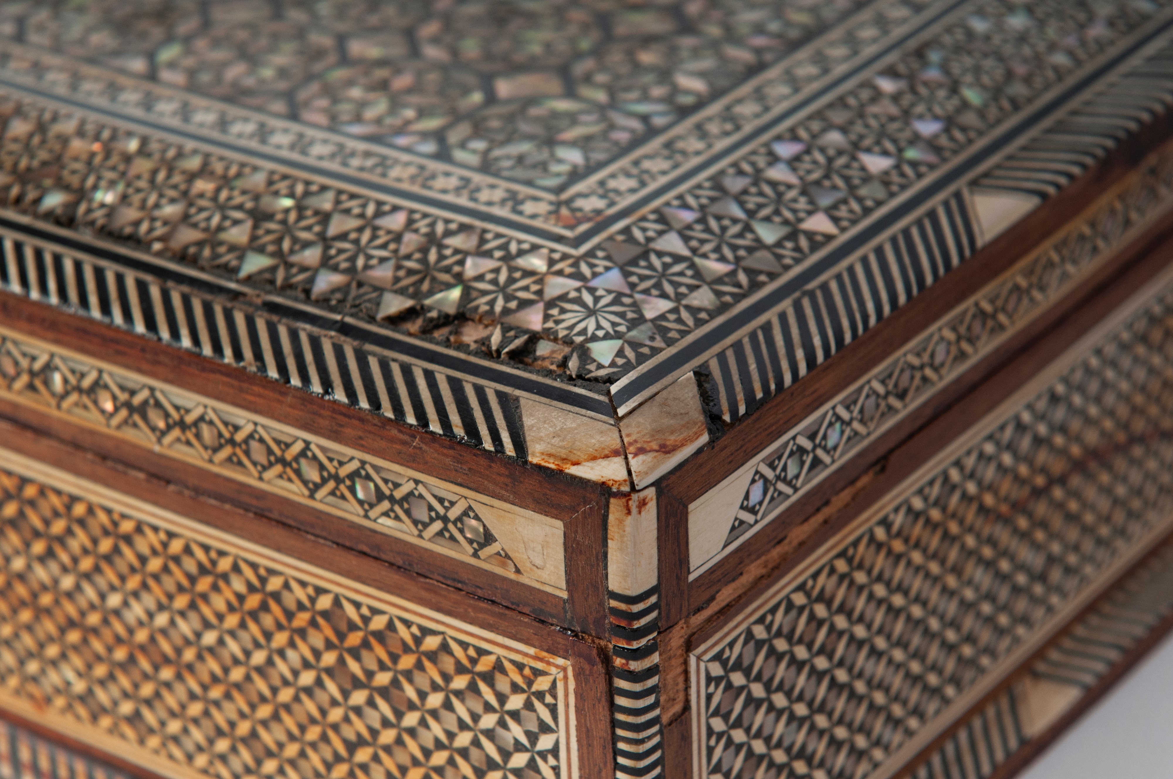 Scatola rettangolare in legno