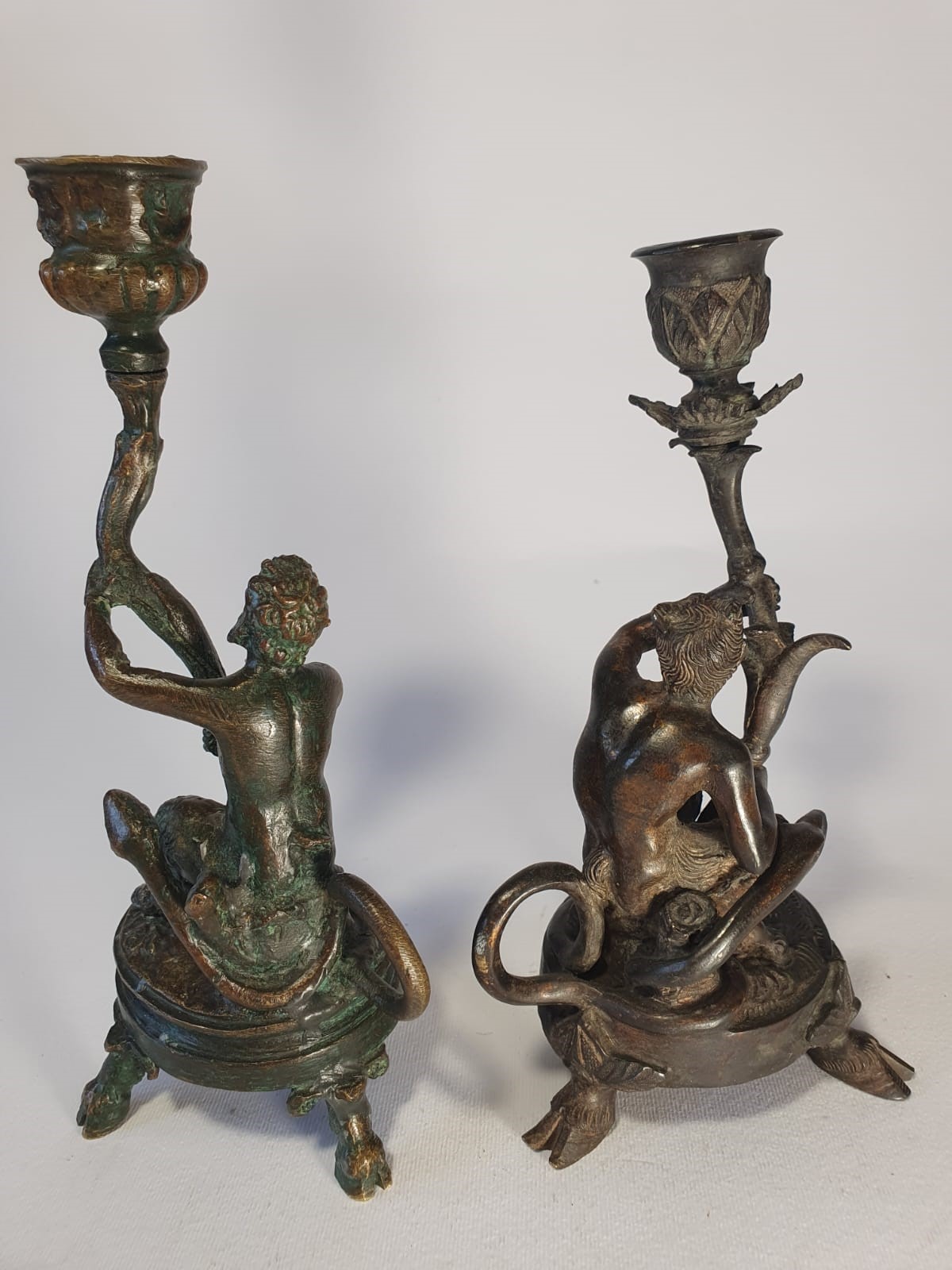 Due candelieri con satiri