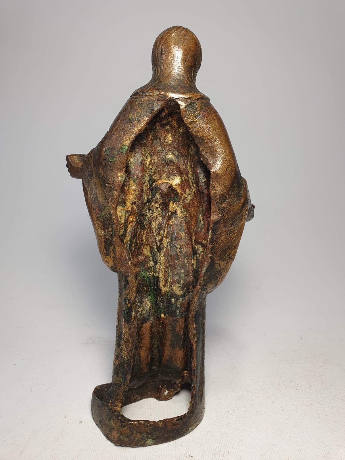 Figura allegorica con uccello