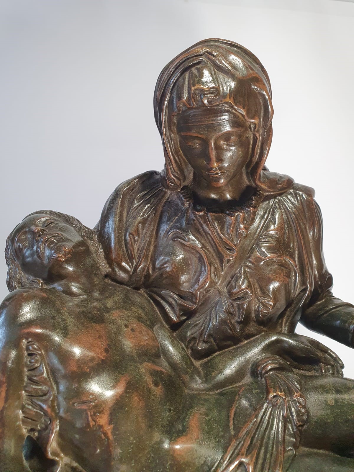 Pietà (da modello michelangiolesco)