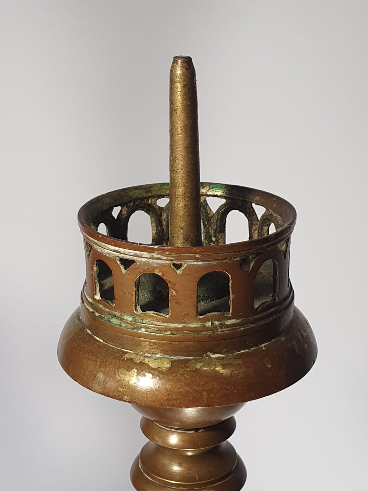 Coppia di grandi candelabri