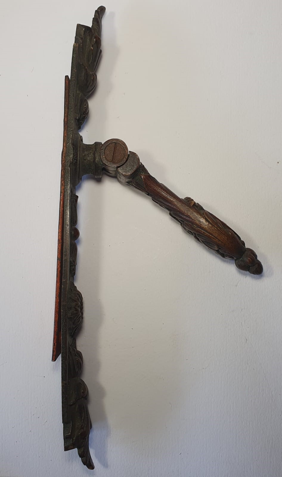 Maniglia con stemma nobiliare