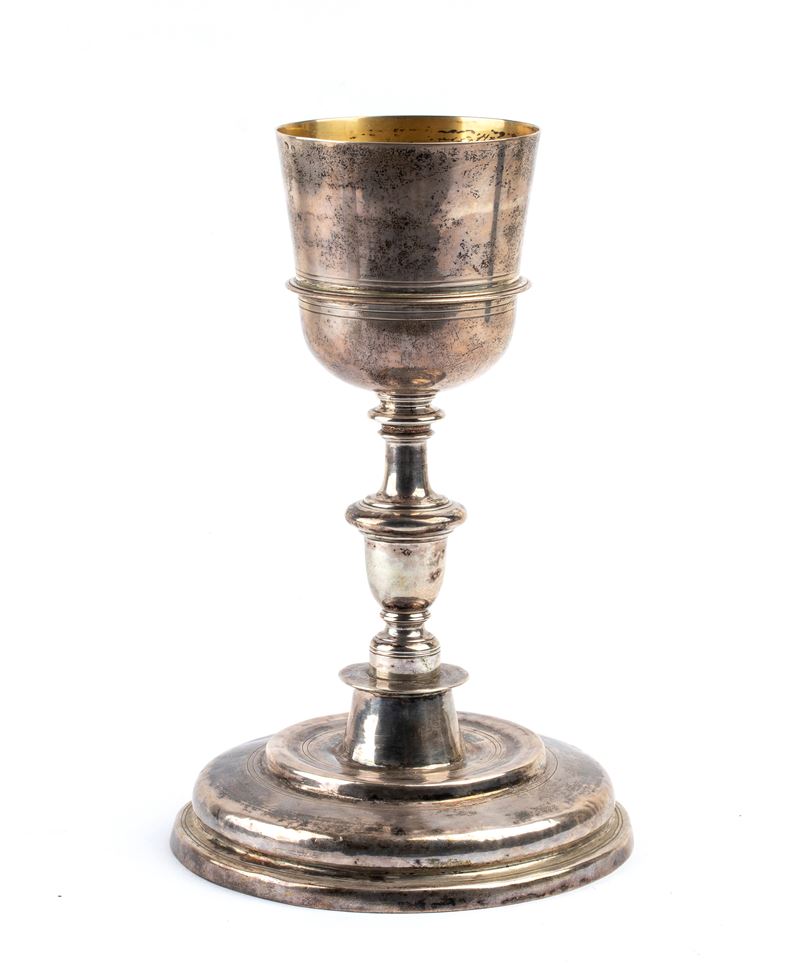 Calice francese in argento, a sbalzo e cesello, doratura interna (Metz?), fine XVIII secolo