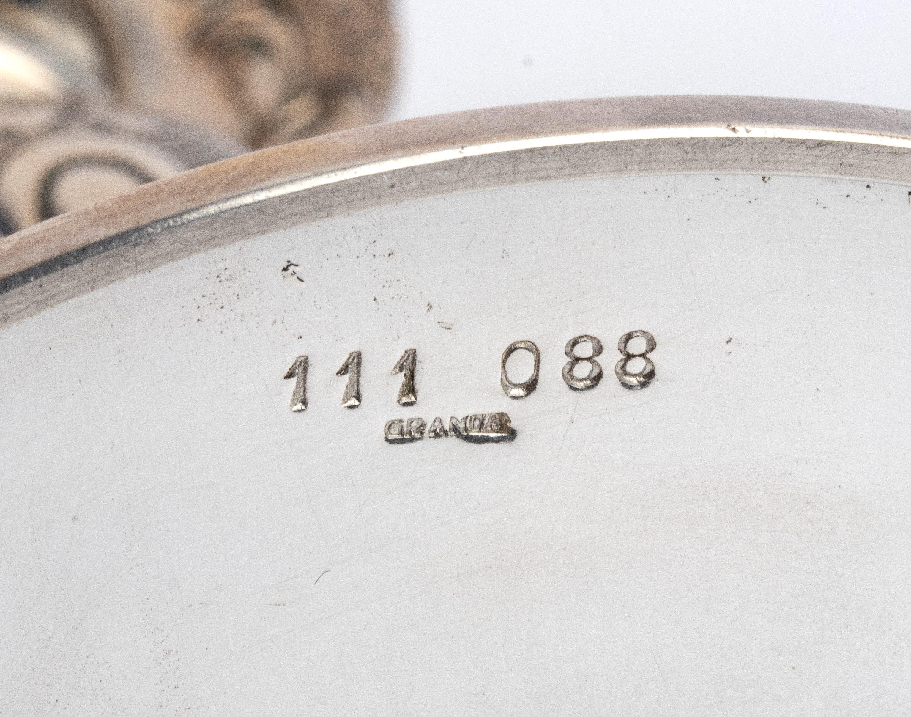 Calice italiano in argento, argenteria sbalzata e cesellata (XVII–XVIII secolo)