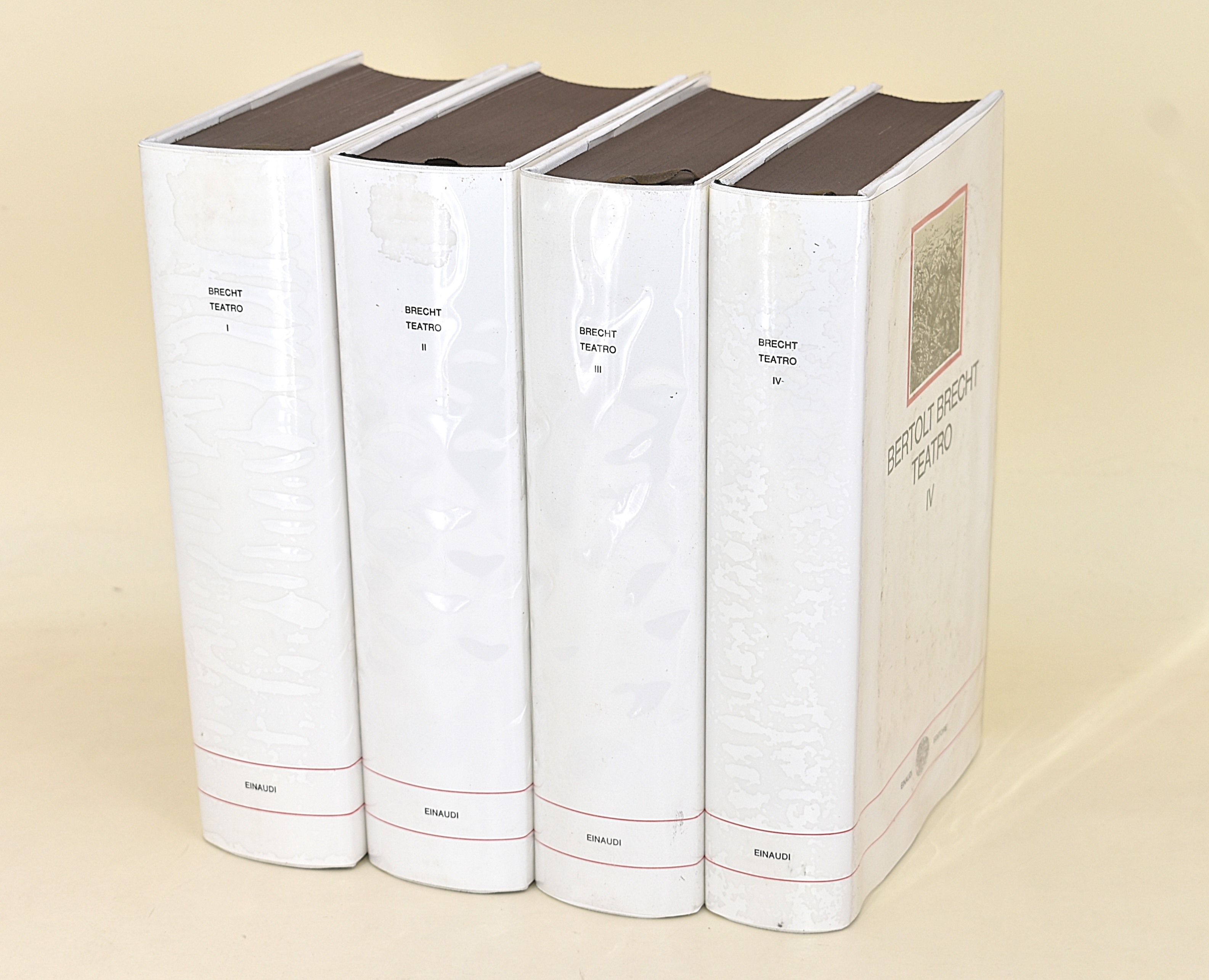 Bertolt Brecht, Teatro. Giulio Einaudi Editore 1974. Set di 4 Volumi con il Cofanetto Rigido Edit...