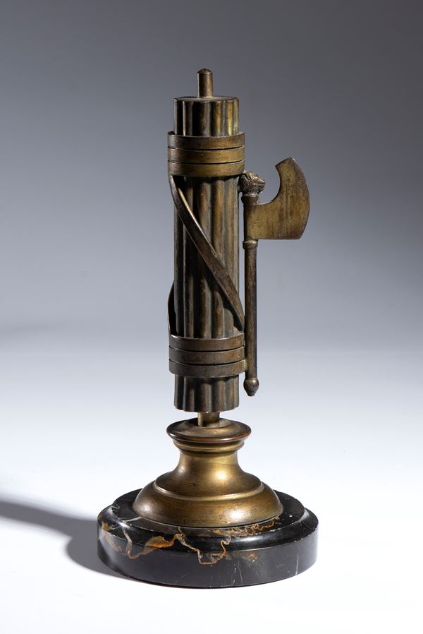 Fascio littorio , bronzo