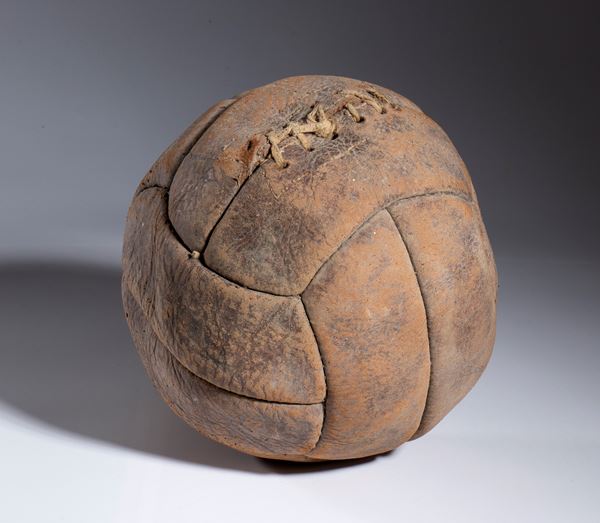 Calcio - Mondiali - Pallone in cuoio 1930s