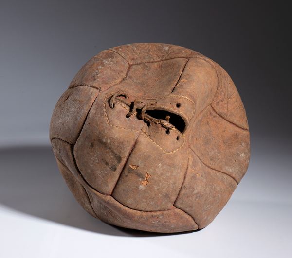Calcio - Mondiali - Pallone in cuoio 1930s