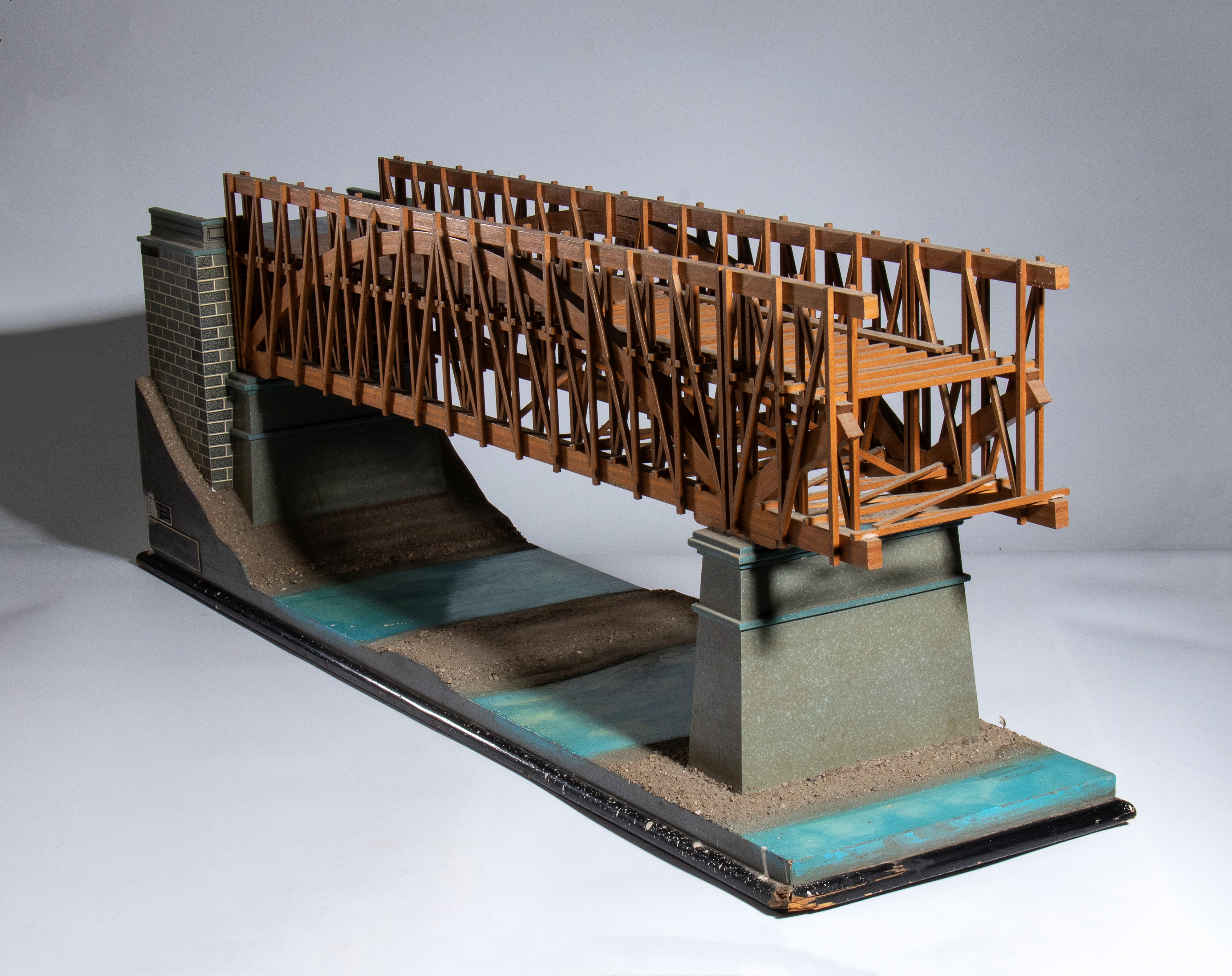 Architettura - Studio - modello struttura ponte