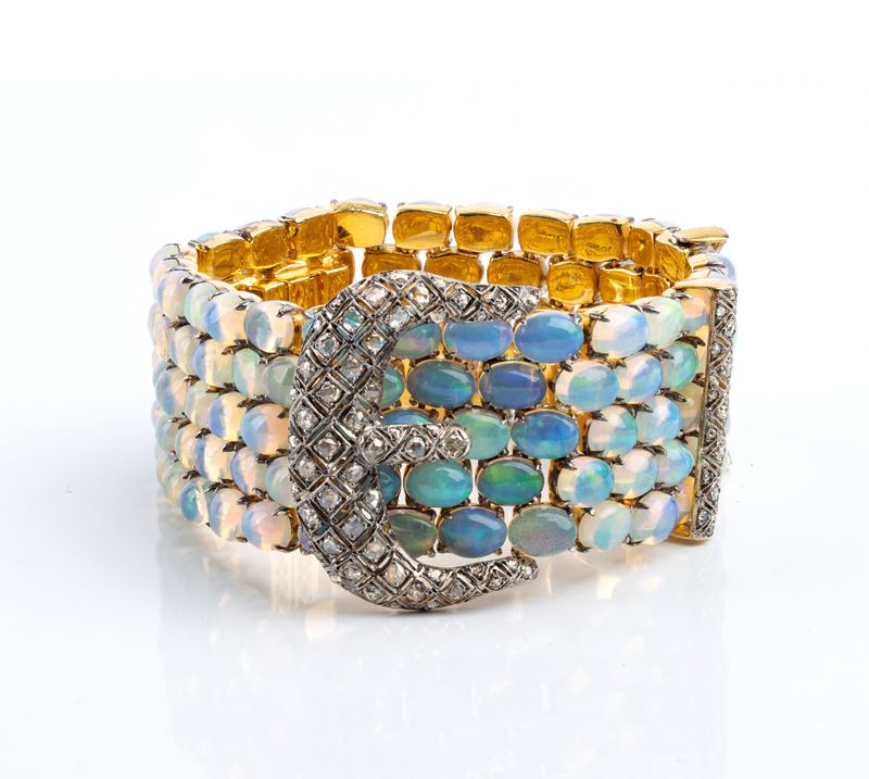 Bracciale in oro giallo 18k e argento con diamanti e 125 opali arlecchino