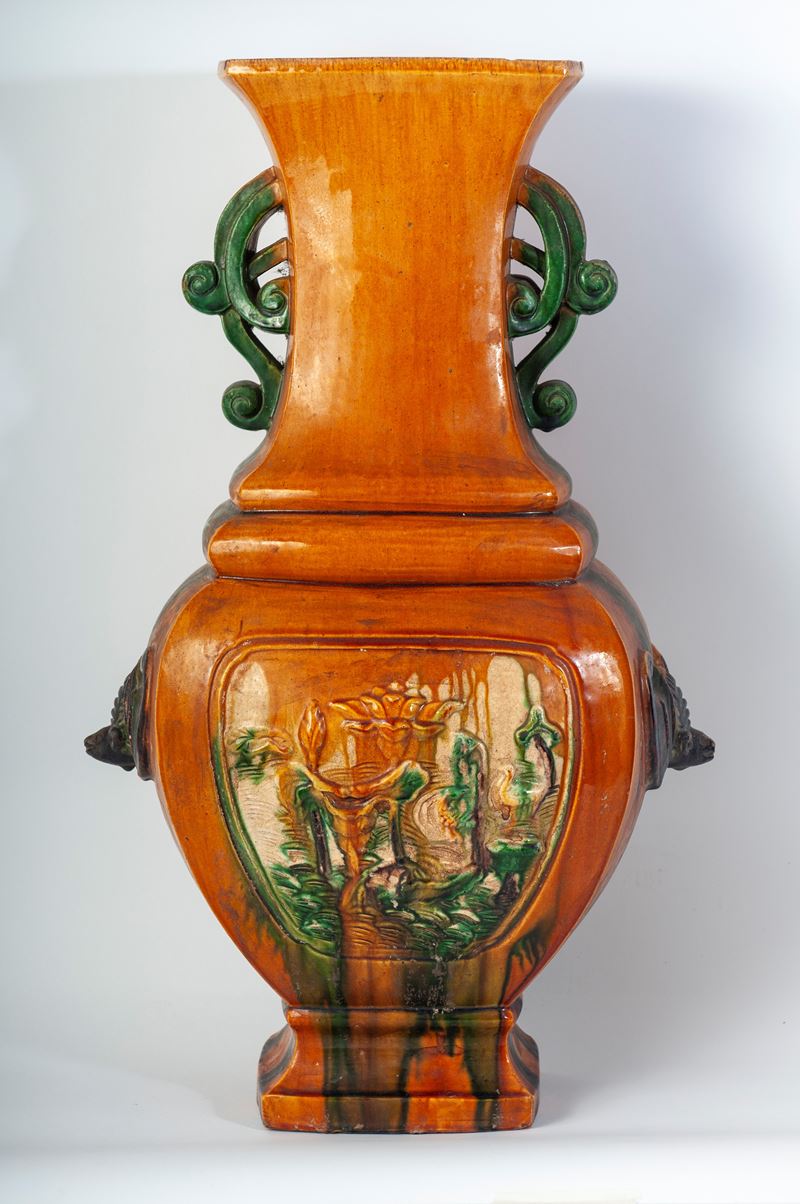 Vaso a balaustro in ceramica