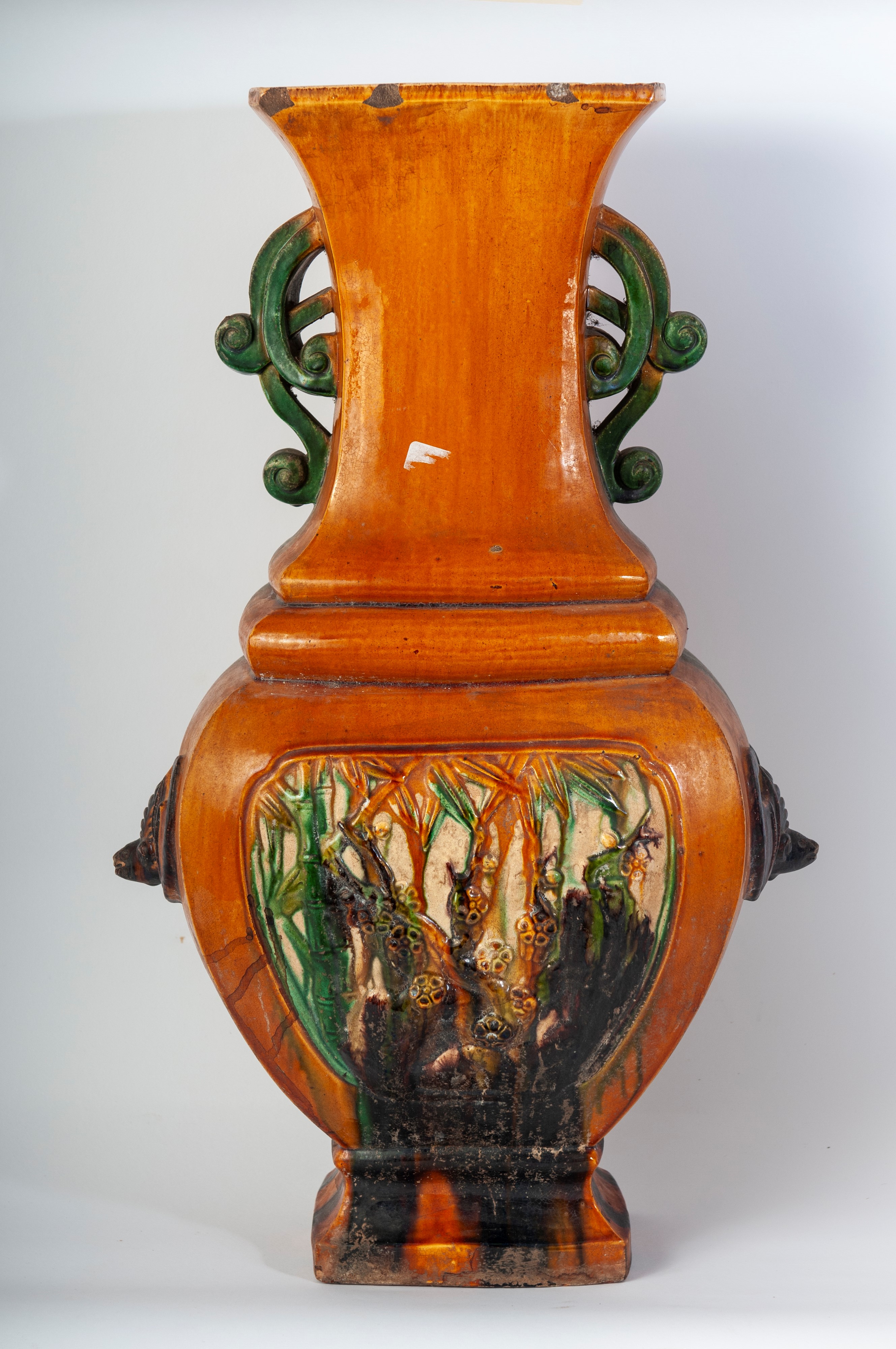 Vaso a balaustro in ceramica