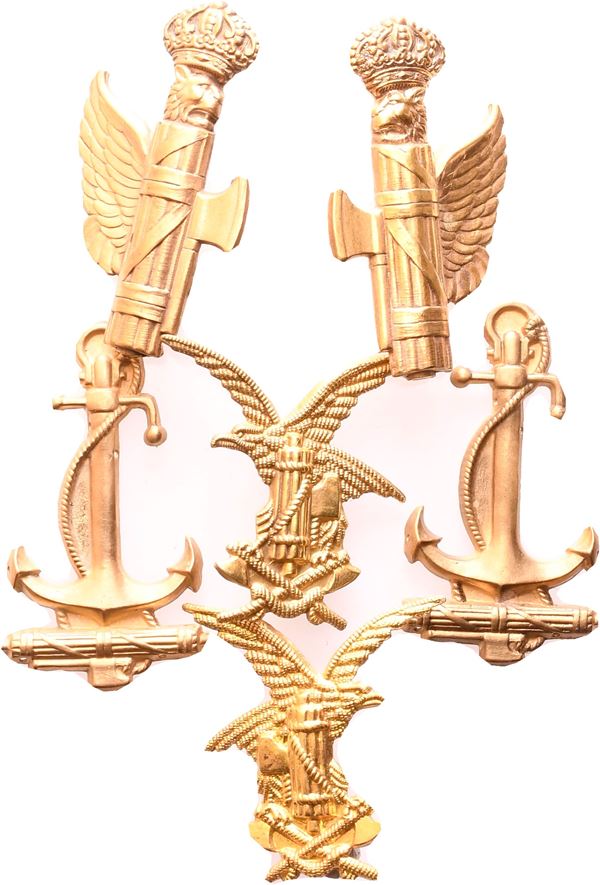 MVSN, lot of three pairs of shoulder pad insignia of the special militias