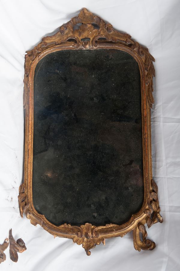 Specchiera da parete in legno dorato