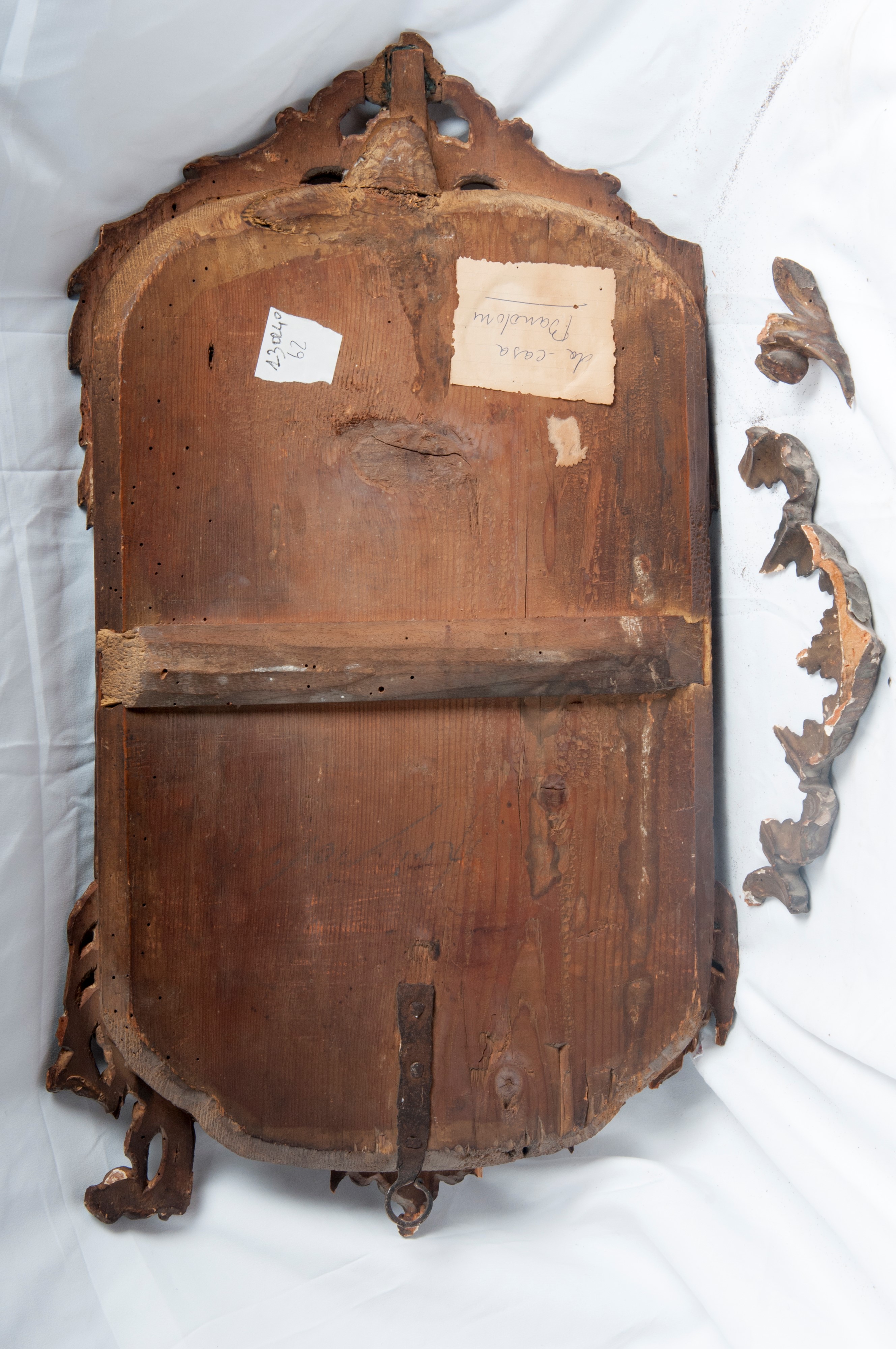 Specchiera da parete in legno dorato, XIX secolo