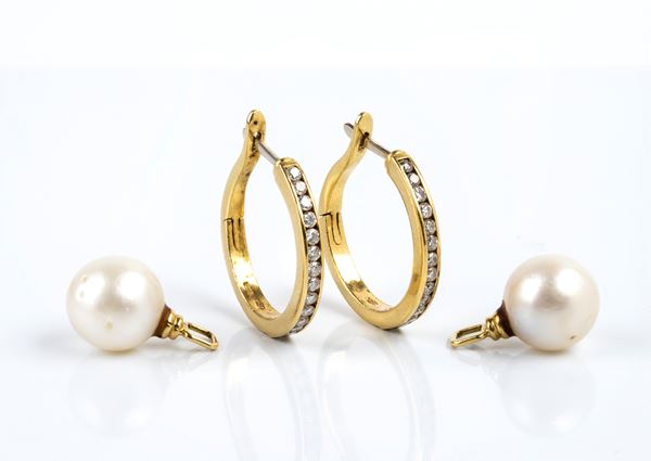 Diamond pearl gold earrings