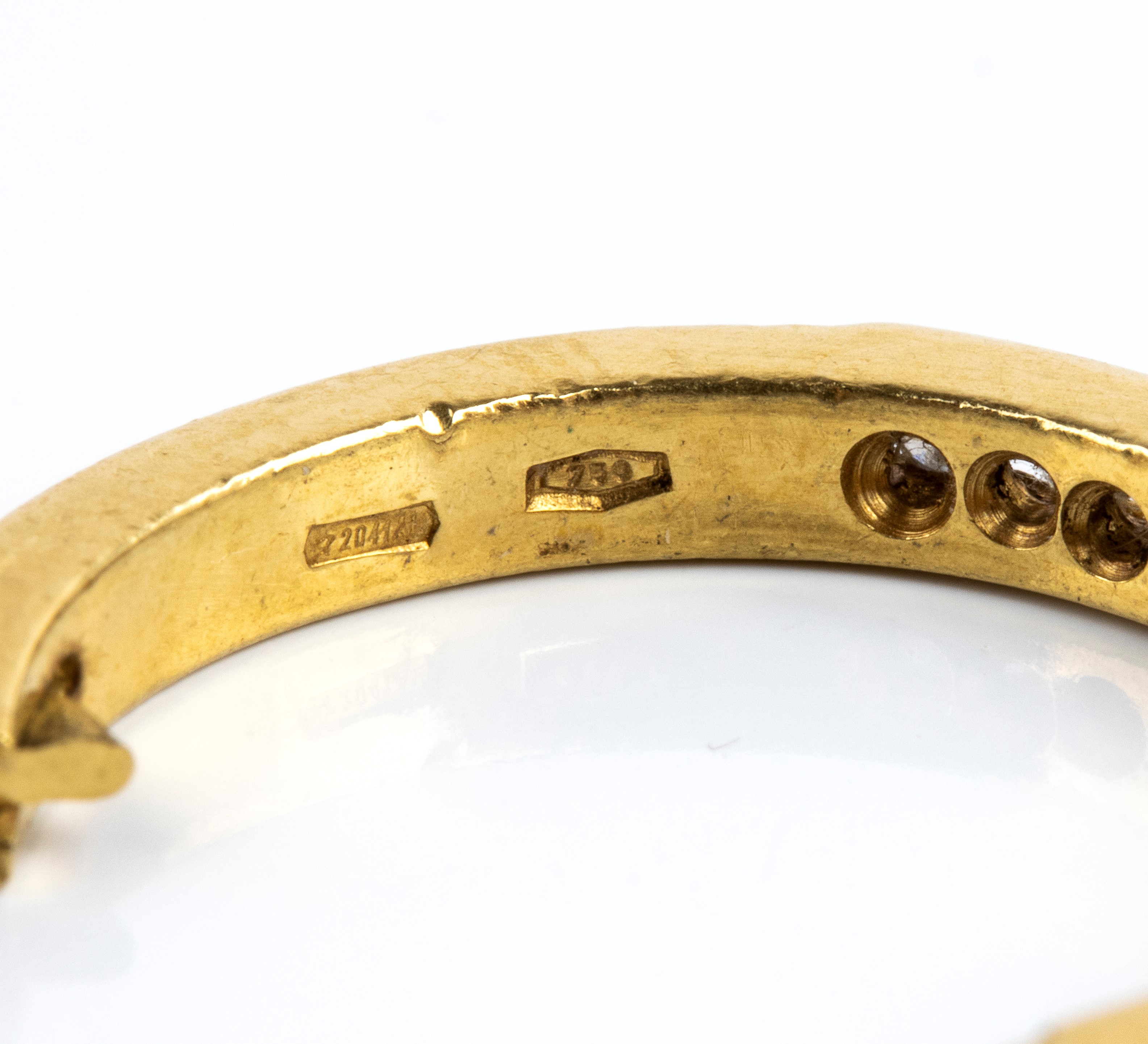 Orecchini, oro 18k con diamanti e perle coltivate d’acqua salata