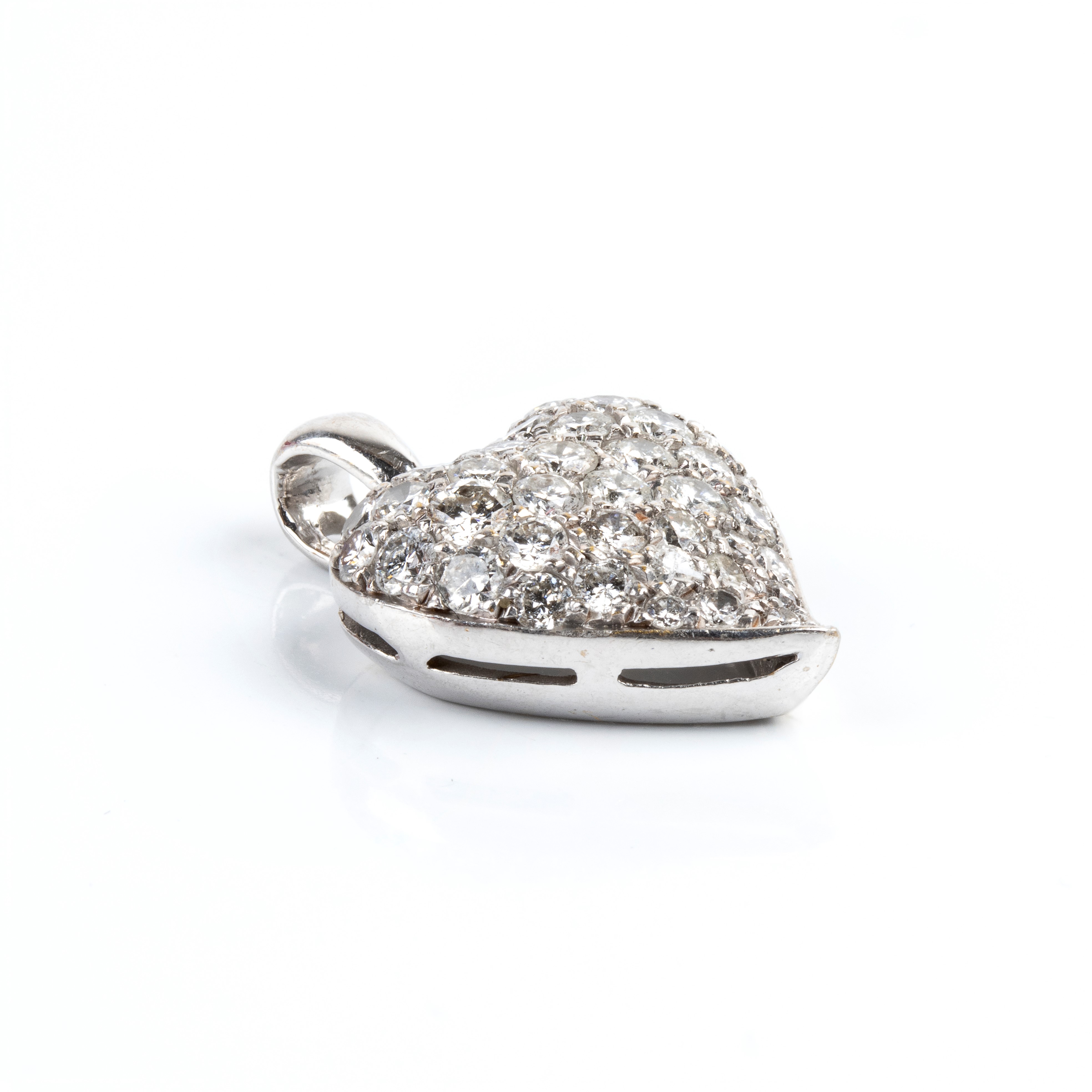 Pendente a cuore in oro con pavé di diamanti, circa 1,20 ct