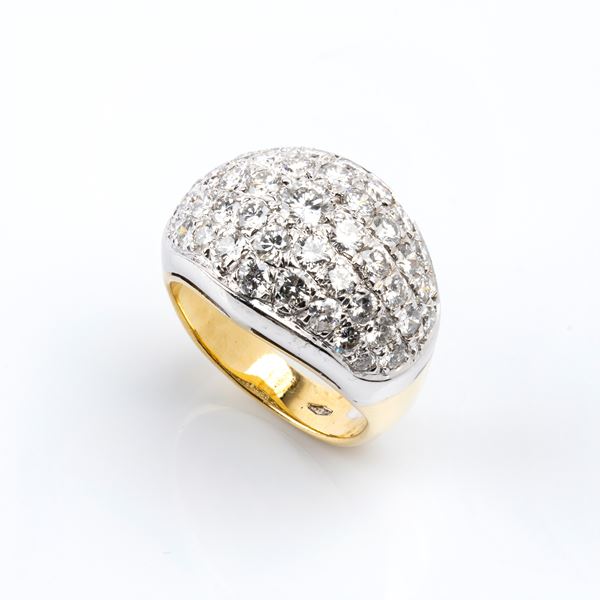 Anello a fascia in oro e diamanti    