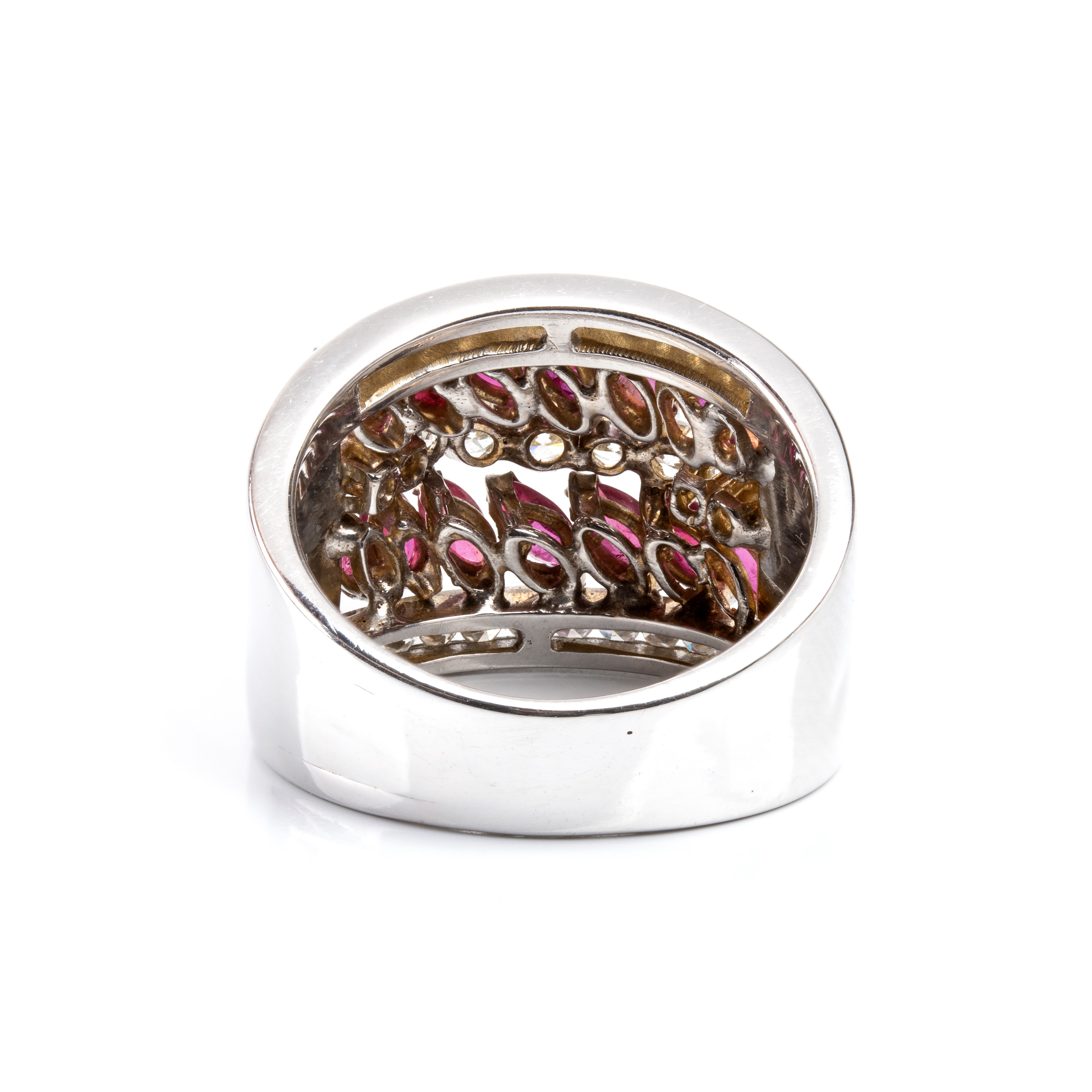 Oro bianco 18 k, Anello a fascia con diamanti e rubini