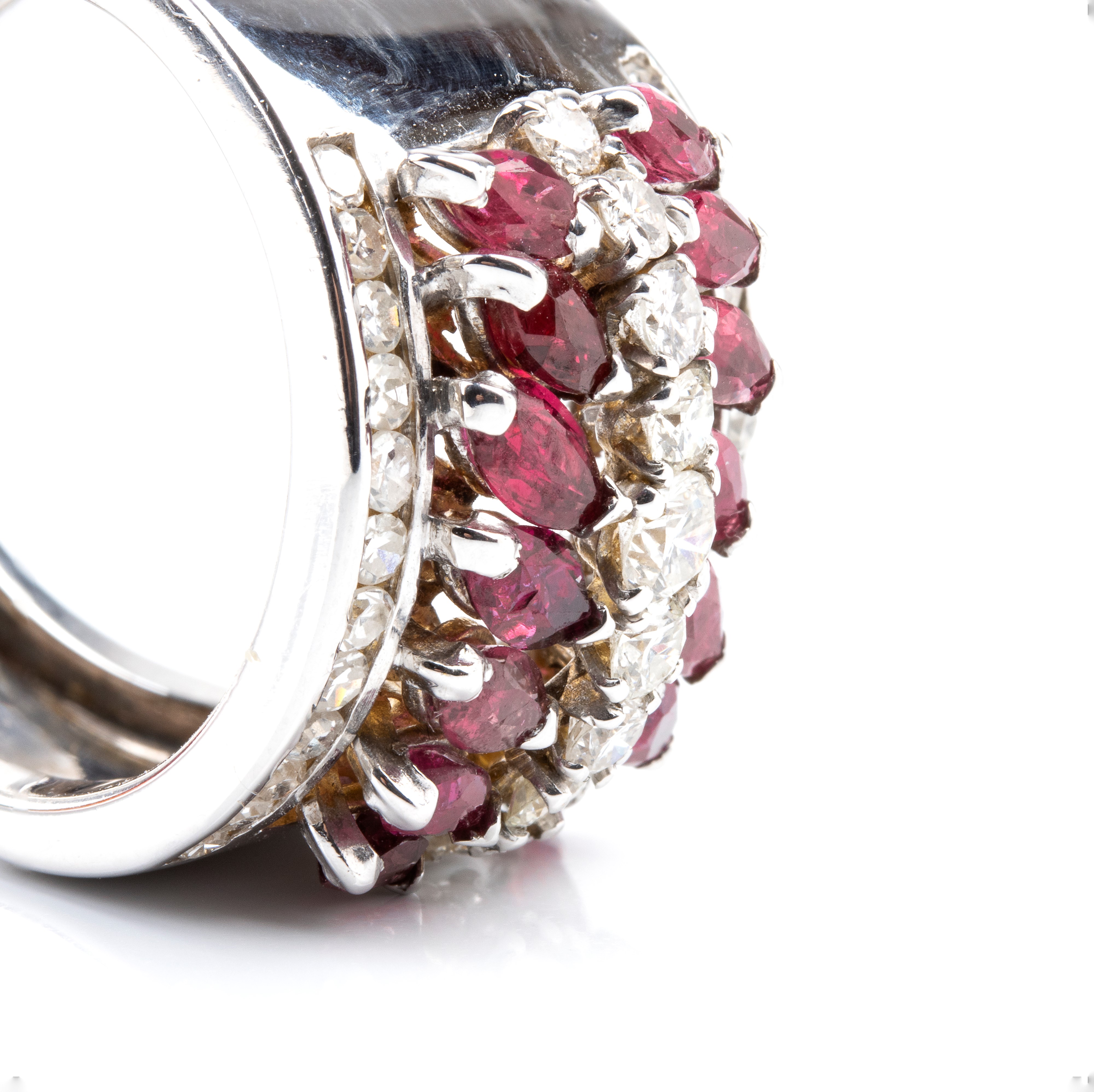 Oro bianco 18 k, Anello a fascia con diamanti e rubini