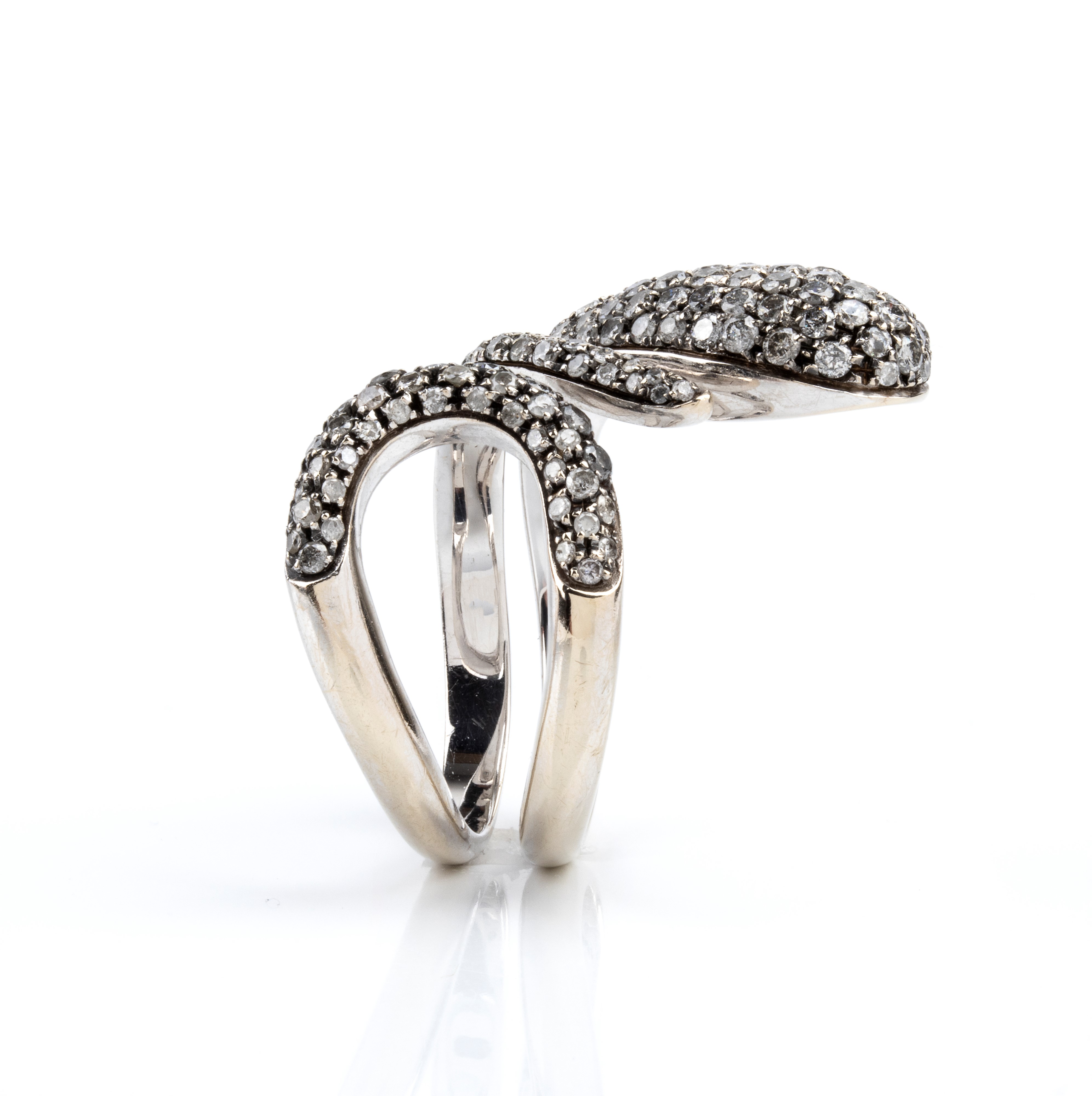 Dada Arrigoni - Anello a serpente in oro bianco 18k con diamanti in pavé