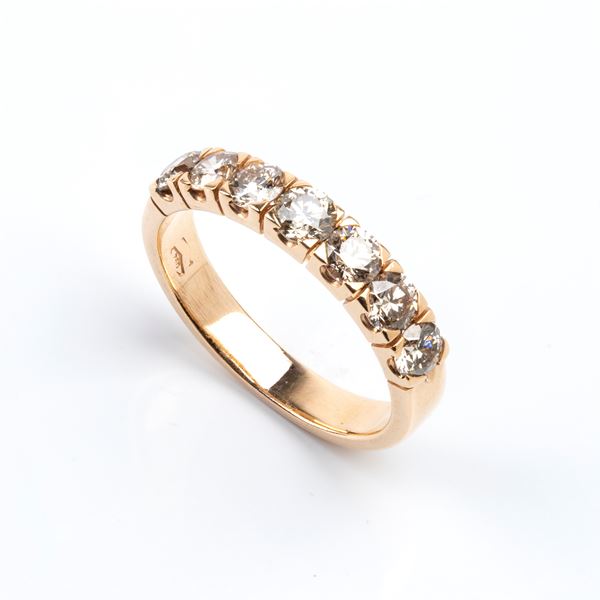 Gold diamond ring