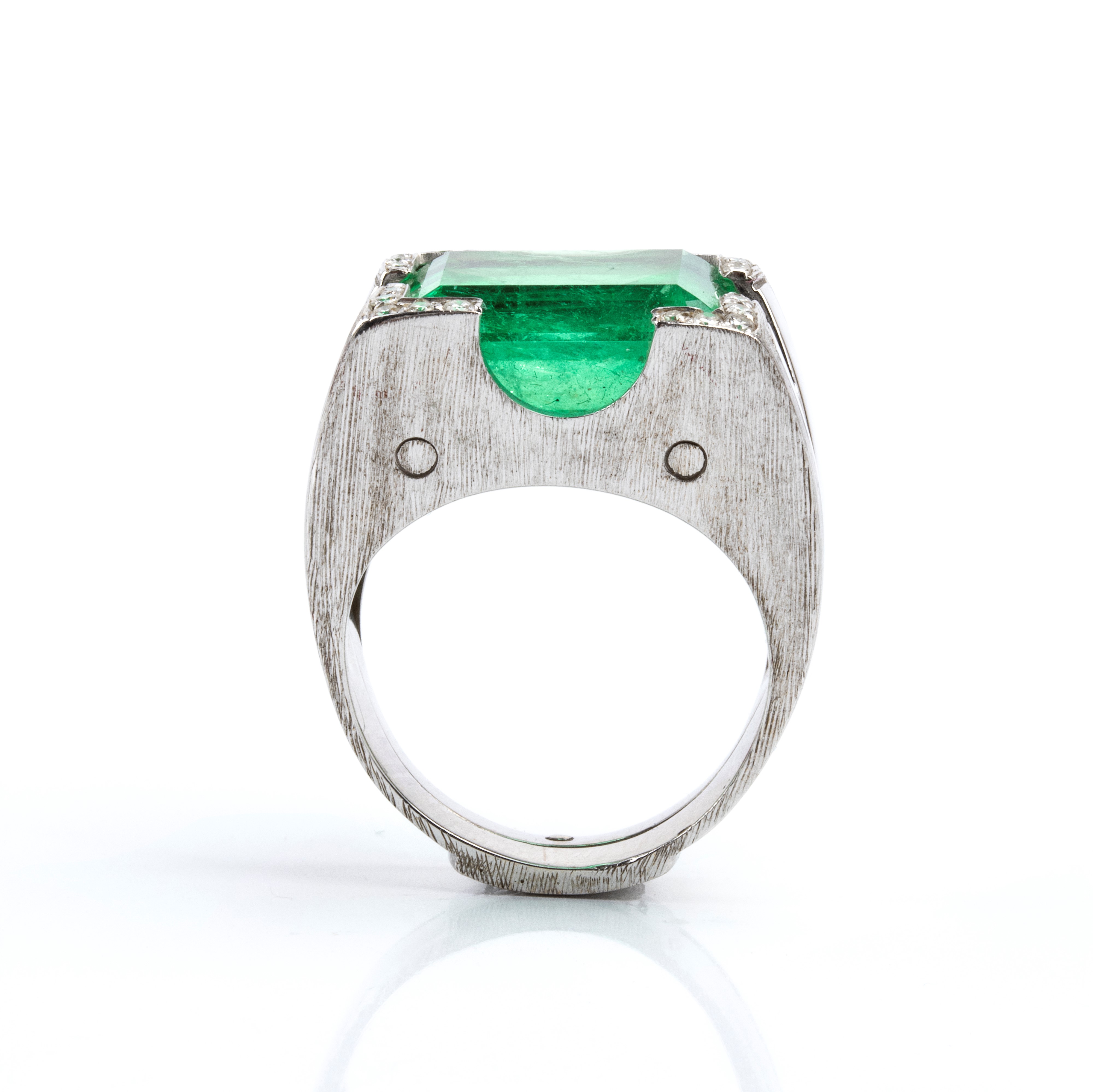 Fioretti - Anello in oro bianco con smeraldo e diamanti