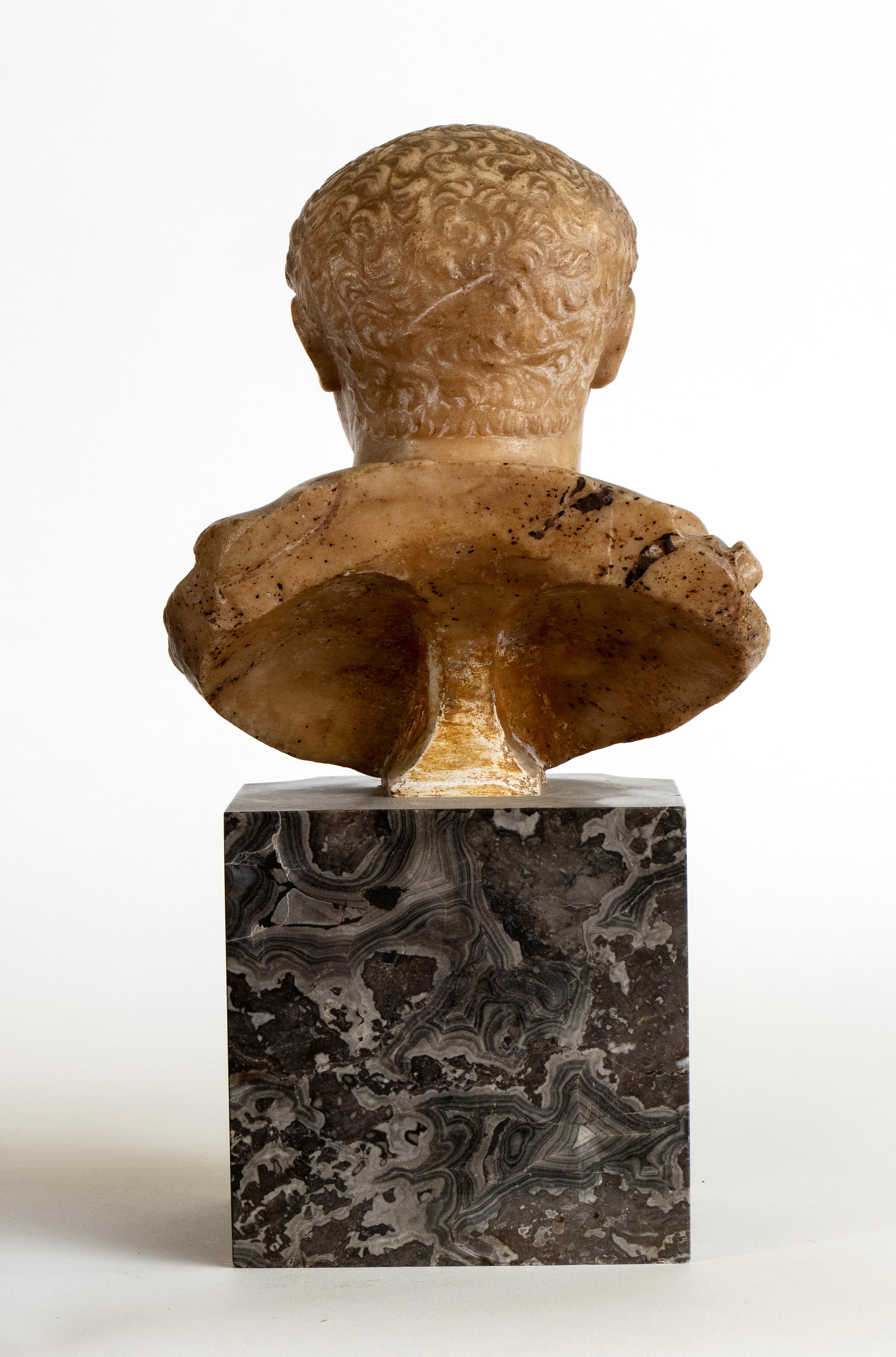 Busto di imperatore romano in marmo giallo antico, Roma, primo quarto del XVIII secolo